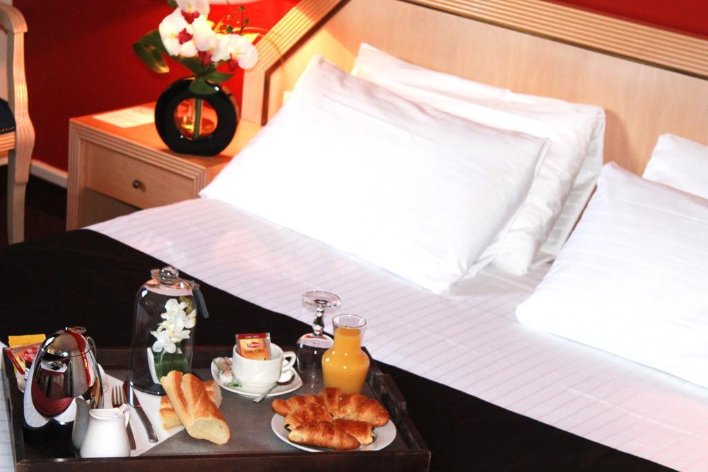 Saphir Hotel Диснейленд Париж Экстерьер фото